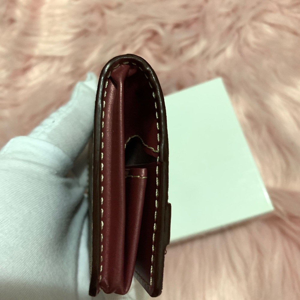SOLD -Nina Ricci Coin Purse - Picture 3 of 7